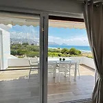 Casa La Perla De *